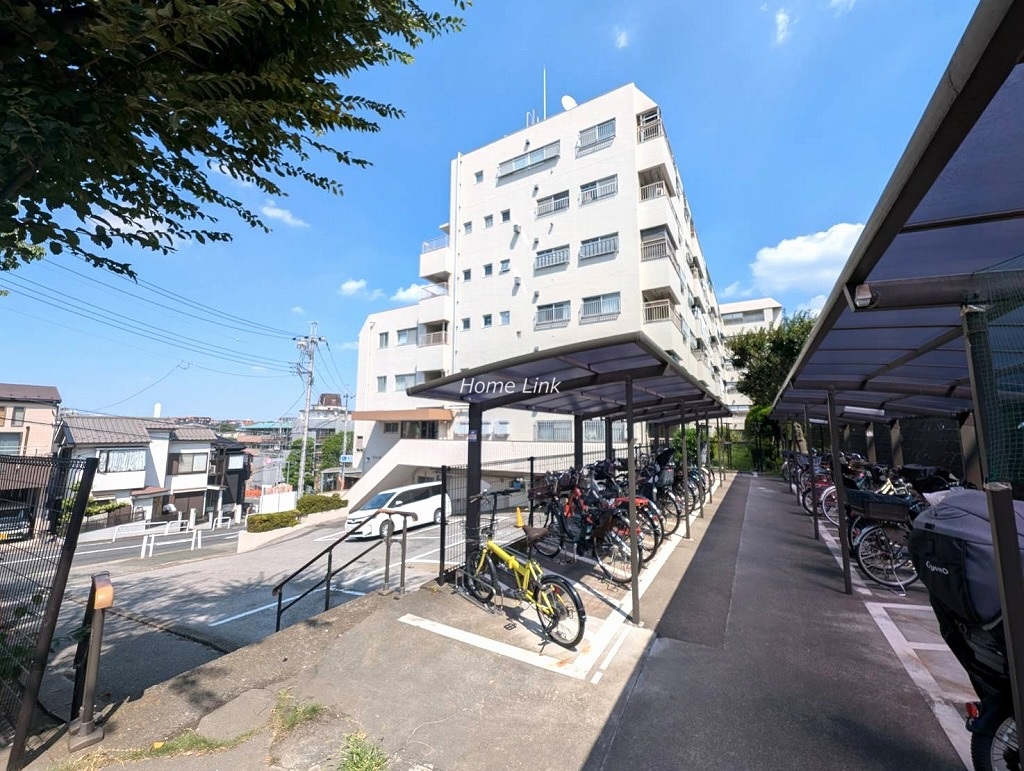 ワコー徳丸マンション　駐輪場